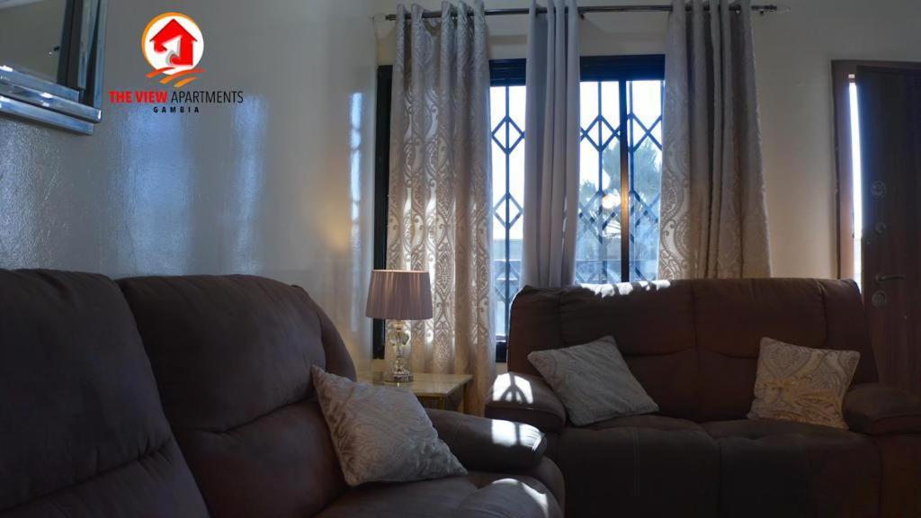 The View Apartments Brusubi エクステリア 写真