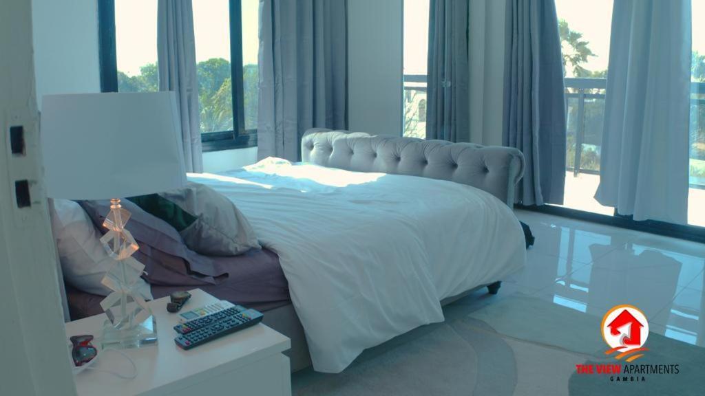 The View Apartments Brusubi エクステリア 写真