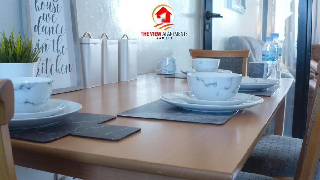 The View Apartments Brusubi エクステリア 写真
