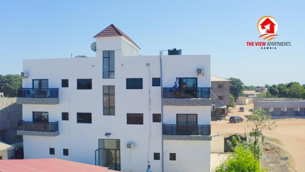 The View Apartments Brusubi エクステリア 写真